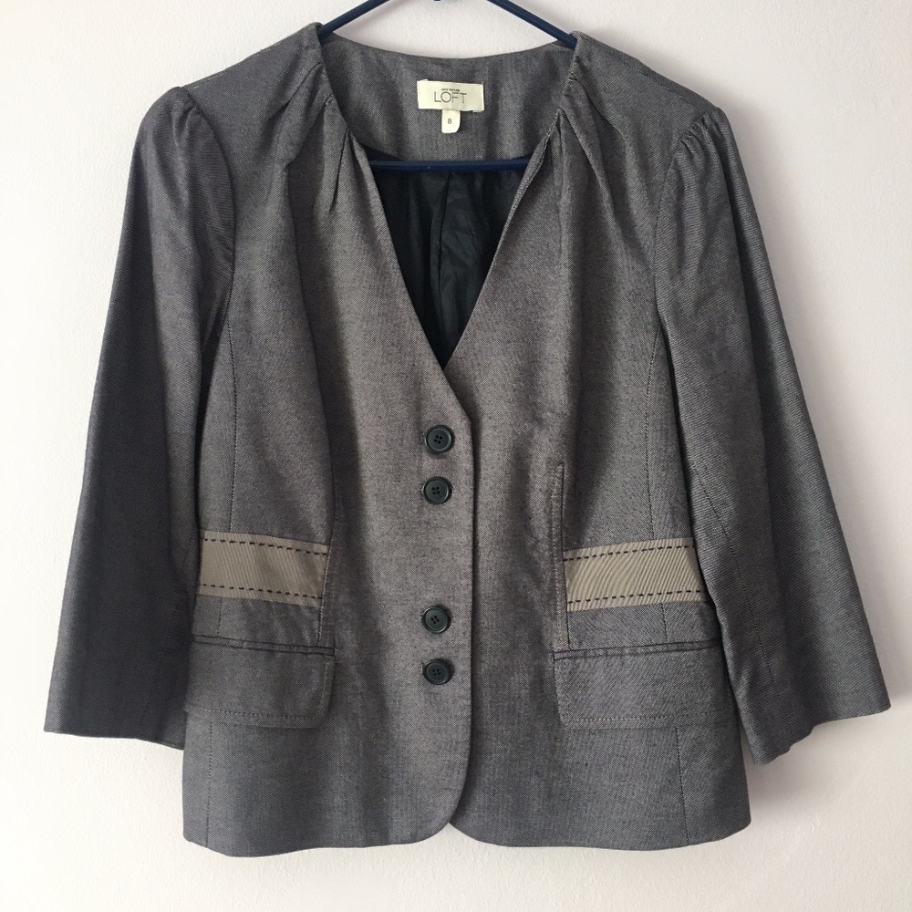 ⭐️ Ann Taylor LOFT Ribbon Stitched Collarless Blazer